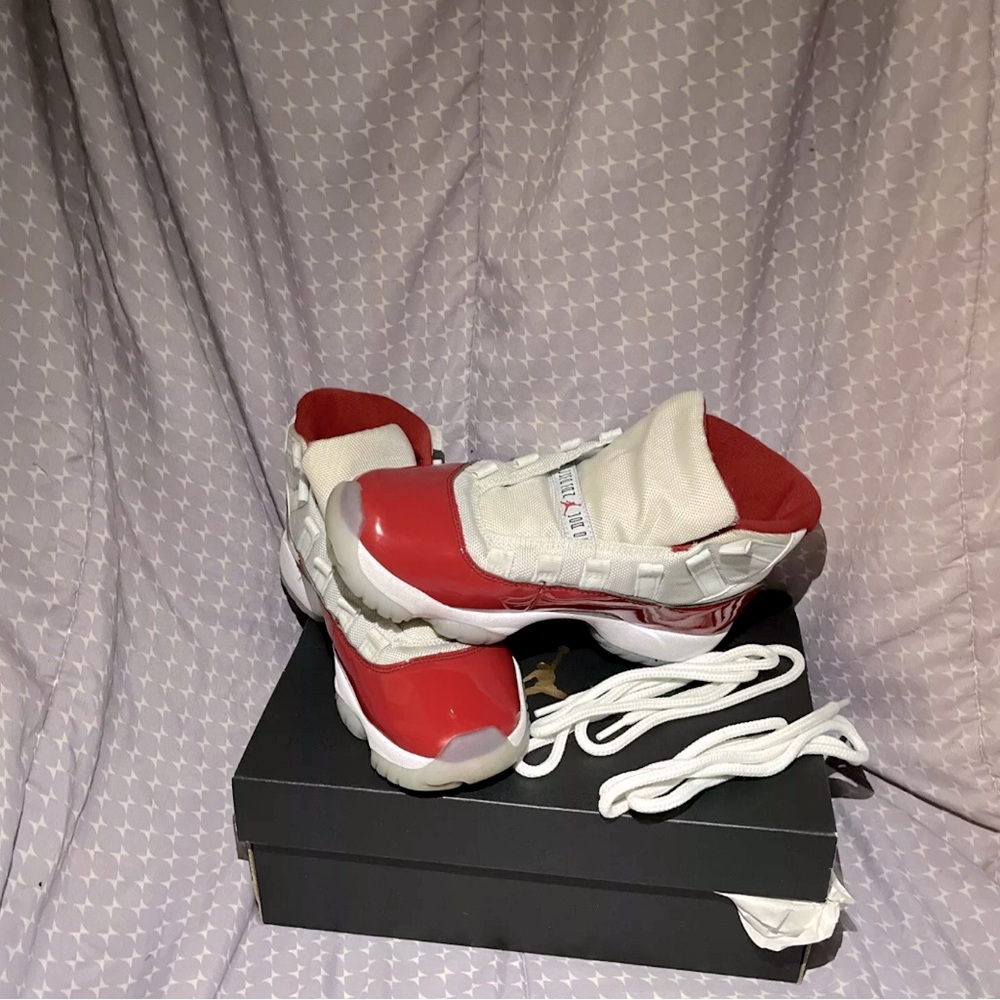 Jordan 11 Cherry reds